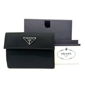 PRADA プラダ　ナイロン　二つ折り財布　ブラック　三角プレート　美品　箱付き　財布 ブラック 黒　ポコノ　人気　定番