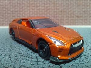 【中古品】 1/62 NISSAN GT-R ①