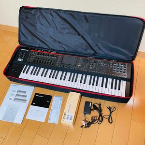 【新品同様品】Roland Fantom 06 ソフトケース フットペダル 付き