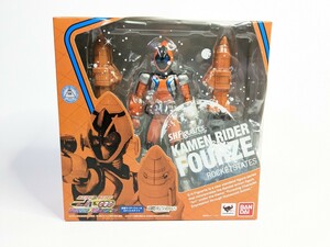 《未開封品　魂ウェブ商店限定販売》仮面ライダーフォーゼ　S.H.フィギュアーツ　仮面ライダーフォーゼ ロケットステイツ　バンダイ