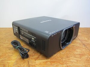 ◎Panasonic PT-DW8300 ３チップDLP方式 プロジェクター 輝度9600lm (ランプ::22554h) レンズ・リモコンなし◎M442