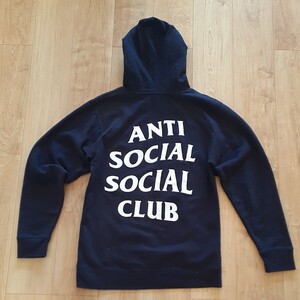 ANTI SOCIAL SOCIAL CLUB パーカー Sサイズ ×PERIOD CORRECT コラボ