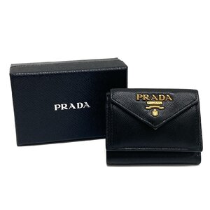 プラダ PRADA 三つ折り財布 黒 ブラック サフィアーノ レザー コンパクトウォレット 小銭入れ 札入れ