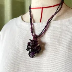 紫 ビーズ デザイン ネックレス