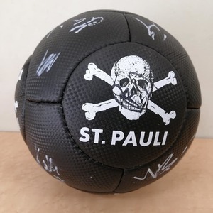 【値下げ】FCSP ザンクトパウリ 2018 サイン入りサッカーボール 5号球 ドクロ 公式グッズ 宮市亮 8800円→4400円