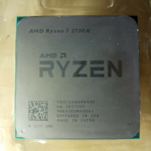 AMD Ryzen 7 2700X CPU 中古動作品 本体のみ