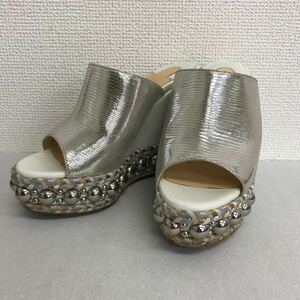 【WA40】★3000円スタート★Christian Louboutin/クリスチャンルブタン シルバー　オープントゥ　サンダル　35