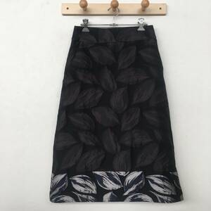 TOMORROWLAND トゥモローランド ジャガード織り風刺繍ボタニカル柄スカート