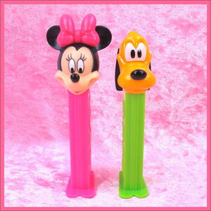 ディズニー PEZ ペッツ ★ キャンディー入れ ミニーマウス（ピンク）+プルート（グリーン）2点セット 美品