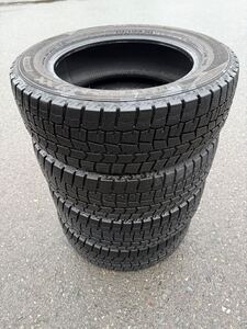 272 DUNLOP ダンロップ WM02 中古冬タイヤ4本セット　 スタッドレスタイヤ　205/60R16 92Q 2021年　7.5mm以上　