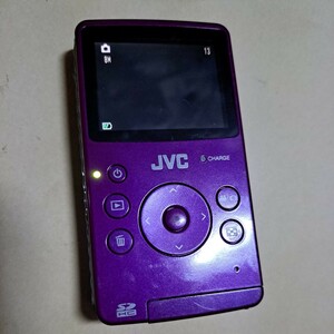 ジャンク品　JVC 日本ビクター GC-FM1-V HD　メモリーカメラ パープル　本体のみ