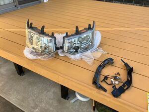 中古三菱デリカD5 CV5W CV2W CV1W純正ヘッドライト, ヘッドランプ 左右セット デリカD5: HID ヘッドライト KOITO 100-87918 (R-1)