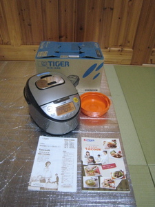 タイガー TIGER　炊きたて　IH tacook　　動作OKです。5,5合炊き