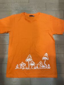 ♪半袖Tシャツ オレンジ　タグ無し　未使用　きのこ　2L♪