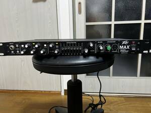 PEAVEY MAX BASS PREAMP