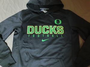 激レア Nike社製 【THERMA-FIT】USカレッジ オレゴン大学ダックス【OREGON DUCKS FOOTBALL】ロゴプリント プルオーバー パーカーUS L 黒