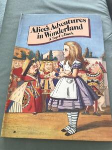 洋書　不思議の国のアリス　飛び出す絵本　本　英語版　仕掛け絵本　ジョン　テニエル　イラスト　