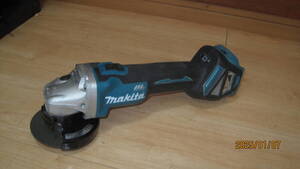 【中古品】マキタ(makita) 100mmコードレスディスクグラインダ GA412DZ