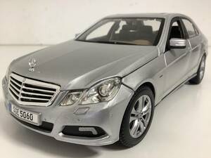 希少 メルセデスベンツ 4代目 Eクラス セダン W212 E350 CDI E250 前期型 2009年式~ 1/18 約27㎝ マイスト ミニカー カラーサンプルで検索