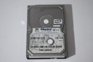 Z307【中古】9.9GB MAXTOR 31024H1 3.5インチ HDD