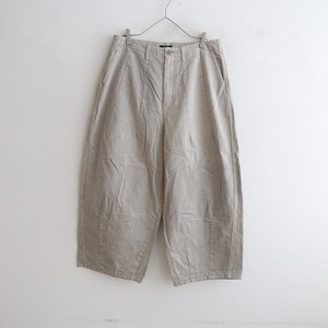 【美品/定価2.9万】パドカレpas de calais *リサイクルサテンサーカスパンツ*36ライトグレージュボリューム(33-2407-384)【51H42】