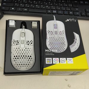 N8800【美品】Xtrfy エクストリファイ M42 RGB ゲーミングマウス 