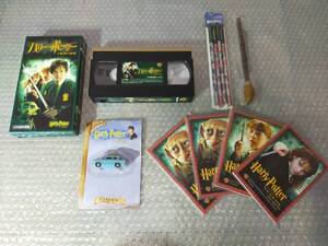 ★ハリーポッター　秘密の部屋　VHS　非売品キーホルダー等セット★メモ帳　鉛筆　フライングカー　ビデオテープ　A98