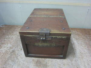 古民具　木製　昔の貯金箱　金庫