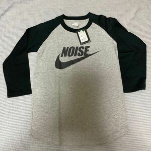 定価以下スタート　激レア　新品　未着用　長期間展示品　ハンガー跡有り　NIKE NOISE 7分Tシャツ ナイキ ノイズ　サイズXS