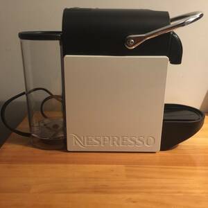 【中古】【送料無料】NESPRESSO ネスプレッソ　コーヒーメーカー