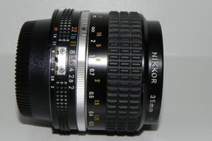 **中古品　Nikon Ai-s 35mm/f 2 レンス゛*