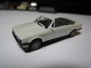 ★ ヘルパ 1/87 BMW カブリオ J2316