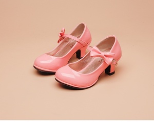 女の子 お姫様 靴 春 子供 フォーマルシューズ イギリス風　きれい　防滑　疲れない　柔らか　軽量 ピンク RJZ-008-03