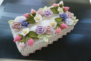 ♪ 立体花モチーフ お花畑のティッシュケースカバー ♪ ☆ ハンドメイド ☆