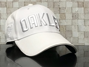【未使用品】231AD★OAKLEY オークリー ゴルフライン キャップ 帽子CAP 限定１個！上品で高級感のあるホワイトのワンカラー《FREEサイズ》