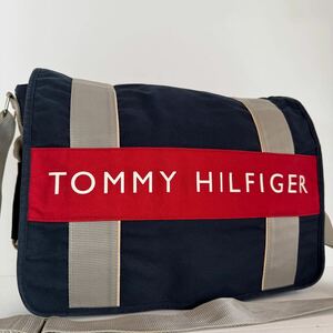 トミーヒルフィガー TOMMY HILFIGER ショルダーバッグ ボディバッグ クロスボディ 大容量 A4可 通勤 通学 メンズ レディース