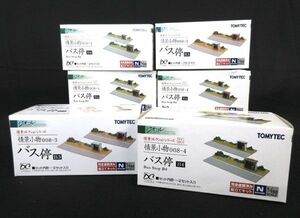 送料300円(税込)■cd555■トミーテック塗装済 Nゲージ ジオコレ バス停 田舎型 2種 6点【シンオク】