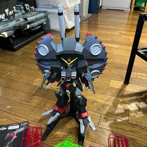 機動戦士ガンダムSEED デストロイガンダム　素組完成品　映っているものが全てです。