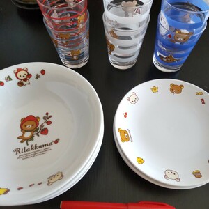 2308 リラックマ 陶器製 スイーツプレート(小皿)４枚＋ミニボウル４枚 ＋ ミニグラス６個 ジョーシン 非売品 ケーキ皿 ガラスコップ