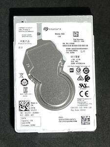 【送料無料】 ★ 1TB ★　Seagate　/　ST1000LM035　【使用時間：５ｈ】　新品同様　2.5インチ 内蔵HDD　7mm厚/5400rpm/128MB/SATA