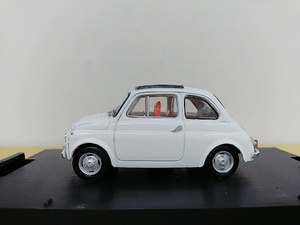 ■ BRUMMブルム 1/43 Fiat 500R chiusa 1972-1975 Bianco ホワイト モデルミニカー