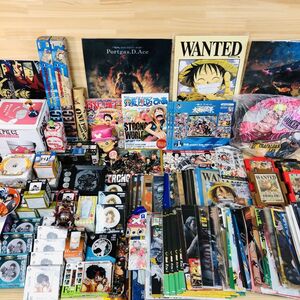 AX44166 まとめ ONE PIECE ワンピース 手配書 色紙 食器 グラス パズル ぬいぐるみ チョッパー ナミ サンジ ゾロ ビビ クリアファイル