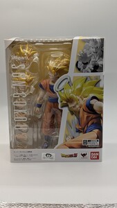 S H Figuarts フィギュアーツ ドラゴンボールZ スーパーサイヤ人３ 孫悟空 バンダイ 中古