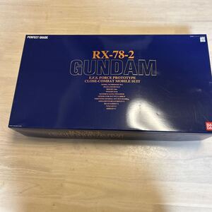 パーフェクトグレード RX-78-2 1／60機動戦士ガンダム ガンプラ BANDAI