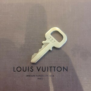 美品 Louis Vuitton パドロック カデナ 南京錠 ルイヴィトン 鍵 ゴールド 　番号　337　送料63円～