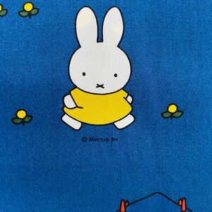 ★ミッフィーmiffy★生地【50cm単位販売】（ミッフィーファーム）◆もう生産していないのでレア品です！◆日本製／made in japan