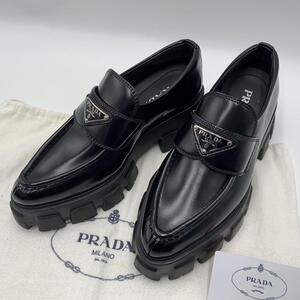 ［未使用級］プラダ　PRADA モノリスポインテッドトゥ ローファー　厚底　革靴　トライアングルロゴ　三角ロゴ　 35.5 22.5cm相当