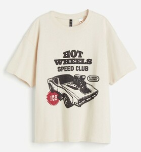 H&M　エイチアンドエム　Hot Wheels　コラボ　半袖　Tシャツ　オーバーサイズ　プリントTシャツ　半袖Tシャツ　ライトベージュ　送料無料