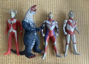 【貴重】　ウルトラマン　怪獣　ティガ　バンダイ フィギュア　円谷　特撮　ゴジラ　平成　