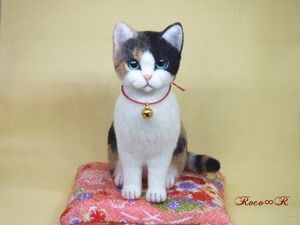 *Roco∞R*羊毛フェルト★三毛猫★猫 ネコ ハンドメイド ぬいぐるみ 置物 和雑貨 和柄